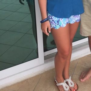 Size :0 Lilly Pulitzer scalloped shorts
